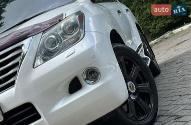 Позашляховик / Кросовер Lexus LX 2011 в 