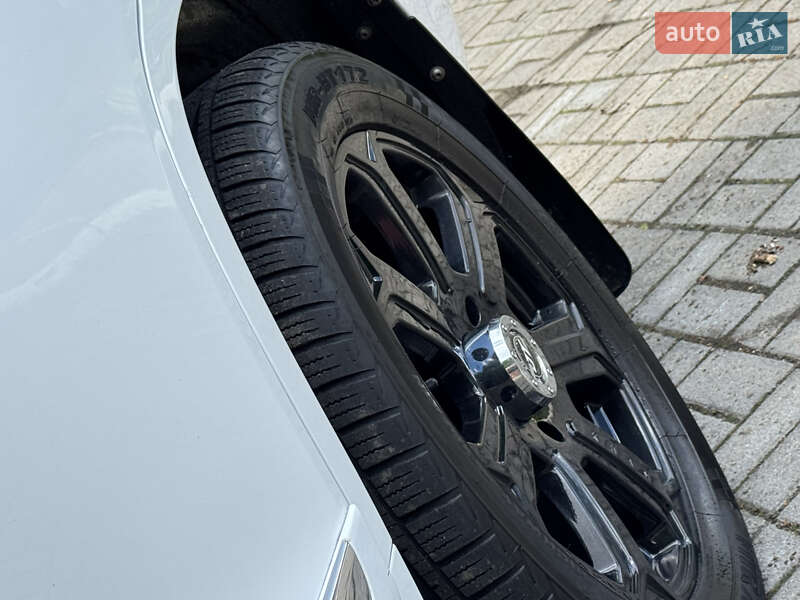 Позашляховик / Кросовер Lexus LX 2011 в Дрогобичі фото 35 Позашляховик / Кросовер Lexus LX 2011 в Дрогобичі