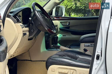 Позашляховик / Кросовер Lexus LX 2011 в 