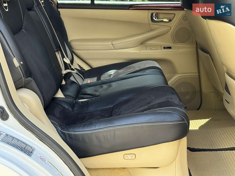 Позашляховик / Кросовер Lexus LX 2011 в Дрогобичі фото 97 Позашляховик / Кросовер Lexus LX 2011 в Дрогобичі