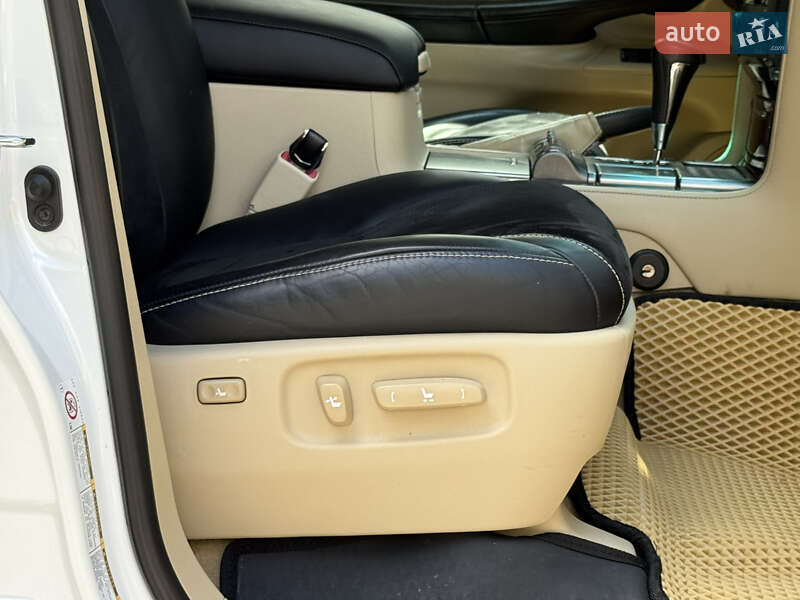 Позашляховик / Кросовер Lexus LX 2011 в Дрогобичі фото 126 Позашляховик / Кросовер Lexus LX 2011 в Дрогобичі