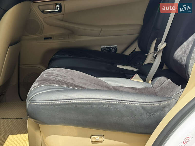 Позашляховик / Кросовер Lexus LX 2011 в Дрогобичі фото 161 Позашляховик / Кросовер Lexus LX 2011 в Дрогобичі