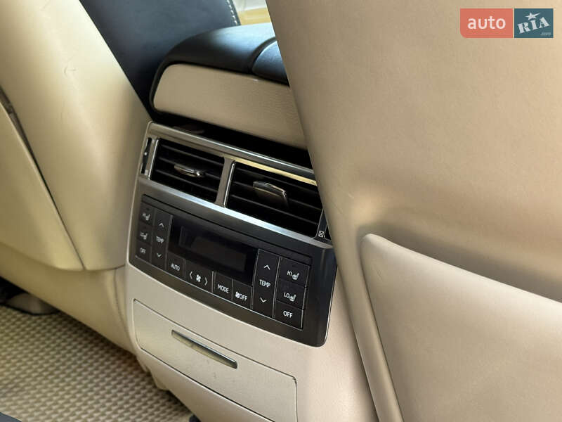 Позашляховик / Кросовер Lexus LX 2011 в Дрогобичі фото 166 Позашляховик / Кросовер Lexus LX 2011 в Дрогобичі