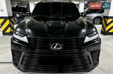 Позашляховик / Кросовер Lexus LX 2023 в 