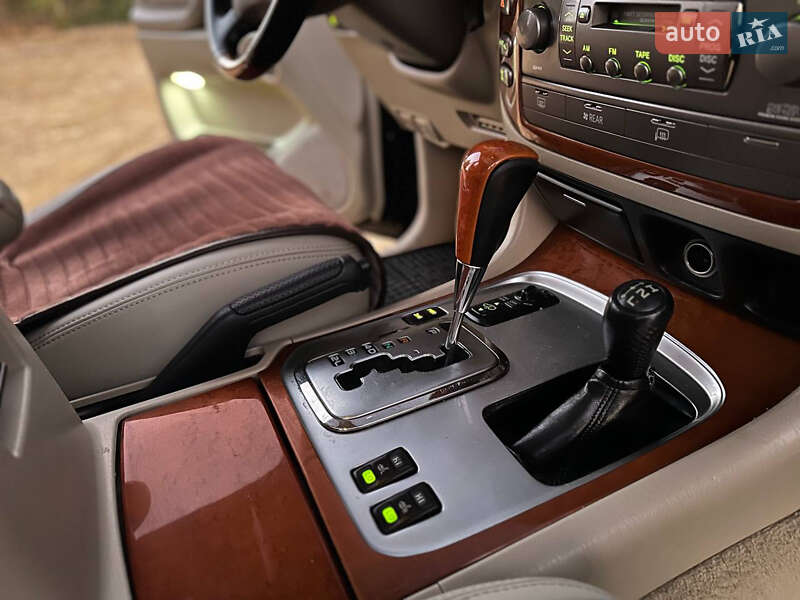 Внедорожник / Кроссовер Lexus LX 2003 в Ивано-Франковске