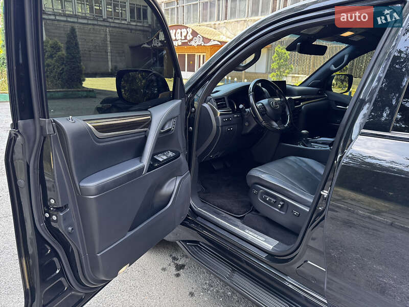Позашляховик / Кросовер Lexus LX 2021 в Києві