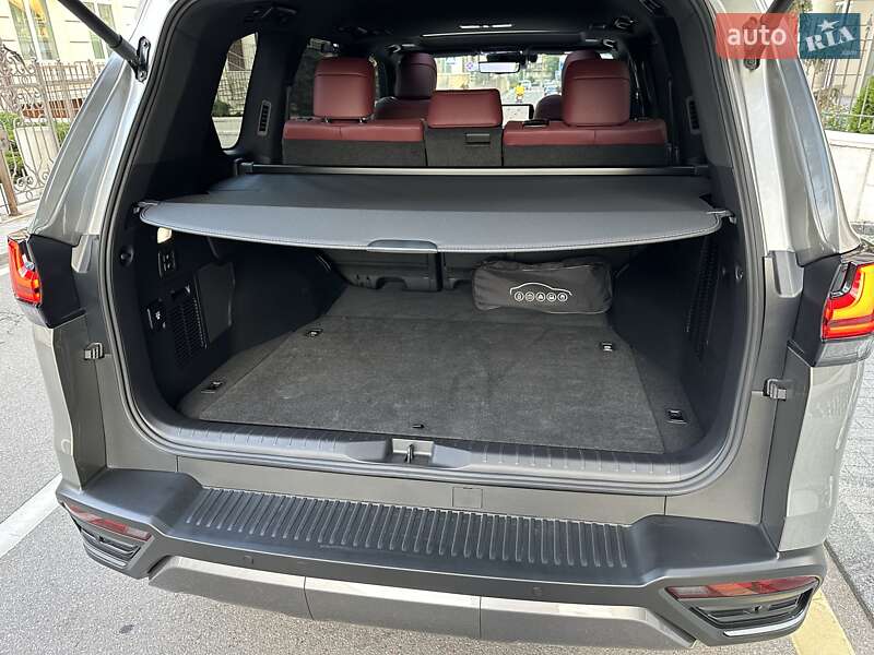 Внедорожник / Кроссовер Lexus LX 2022 в Киеве
