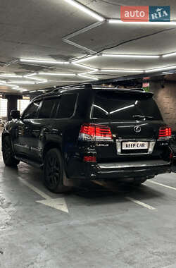 Внедорожник / Кроссовер Lexus LX 2015 в 