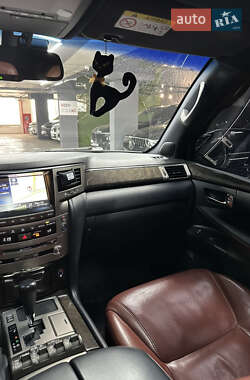 Внедорожник / Кроссовер Lexus LX 2015 в 