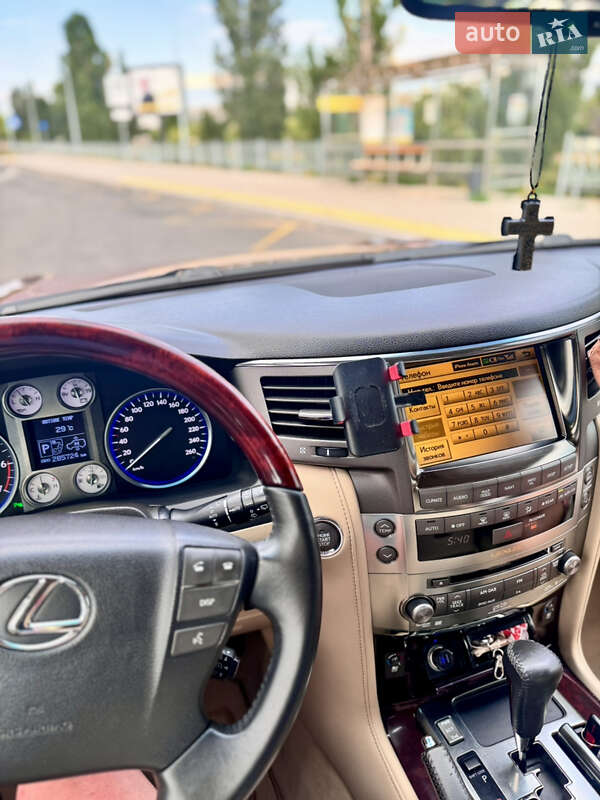 Позашляховик / Кросовер Lexus LX 2010 в Києві