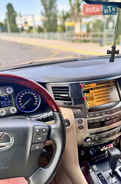 Внедорожник / Кроссовер Lexus LX 2010 в 