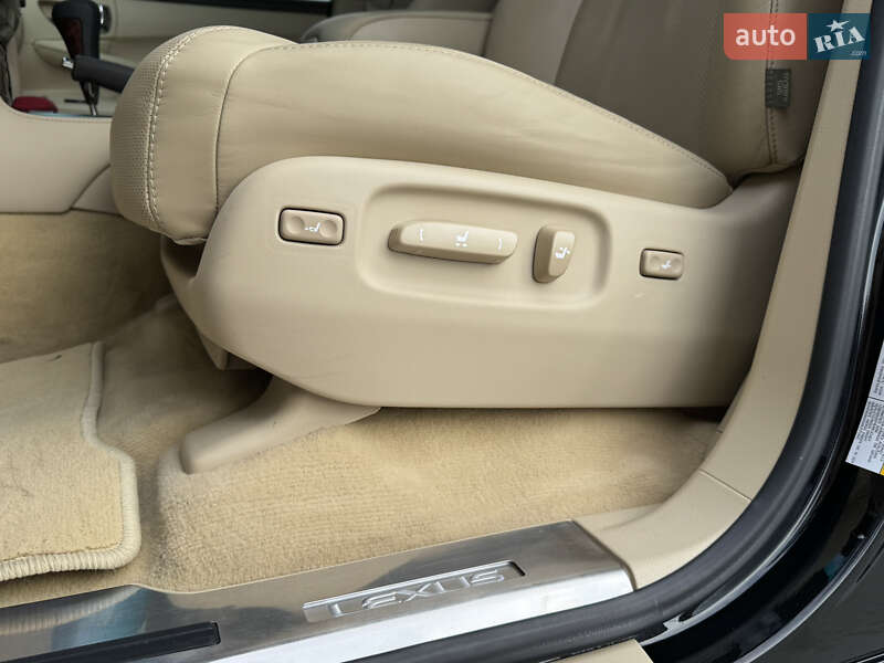 Внедорожник / Кроссовер Lexus LX 2010 в Киеве