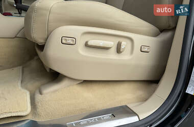 Позашляховик / Кросовер Lexus LX 2010 в 