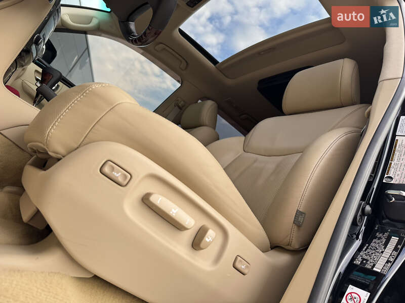 Внедорожник / Кроссовер Lexus LX 2010 в Киеве