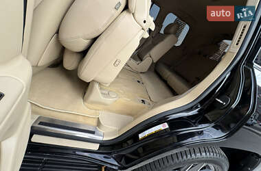 Позашляховик / Кросовер Lexus LX 2010 в 