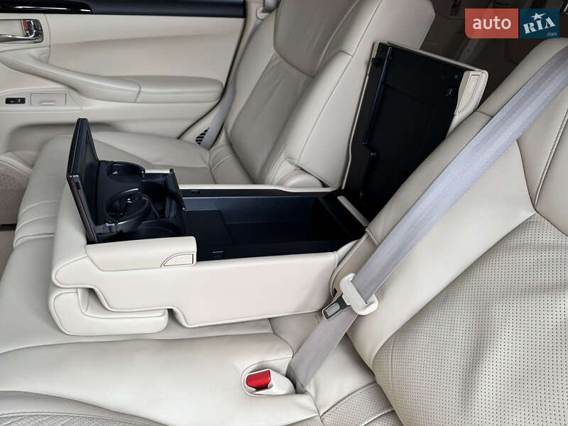 Внедорожник / Кроссовер Lexus LX 2010 в Киеве