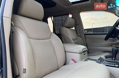 Позашляховик / Кросовер Lexus LX 2010 в 