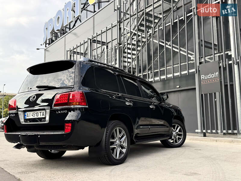 Внедорожник / Кроссовер Lexus LX 2010 в Киеве