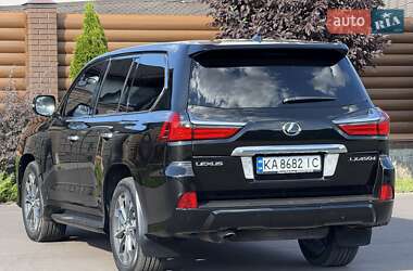 Внедорожник / Кроссовер Lexus LX 2017 в 