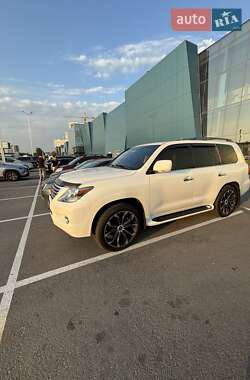 Позашляховик / Кросовер Lexus LX 2009 в 