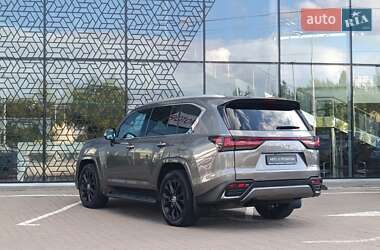 Внедорожник / Кроссовер Lexus LX 2023 в 