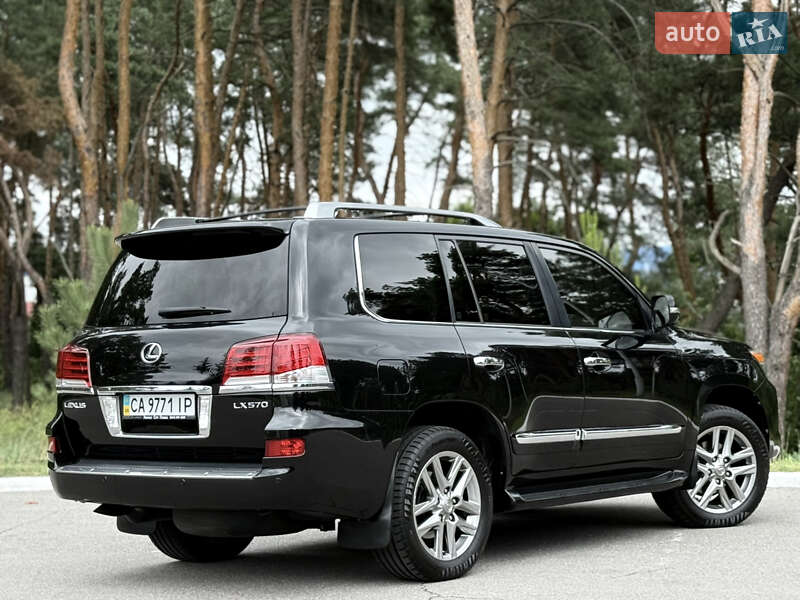 Внедорожник / Кроссовер Lexus LX 2012 в Киеве