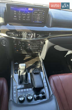Внедорожник / Кроссовер Lexus LX 2017 в 