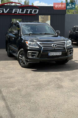 Позашляховик / Кросовер Lexus LX 2014 в 