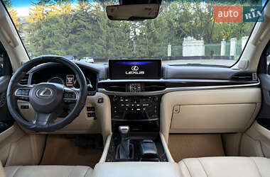 Позашляховик / Кросовер Lexus LX 2016 в 