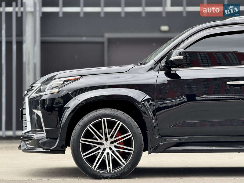 Позашляховик / Кросовер Lexus LX 2016 в Києві