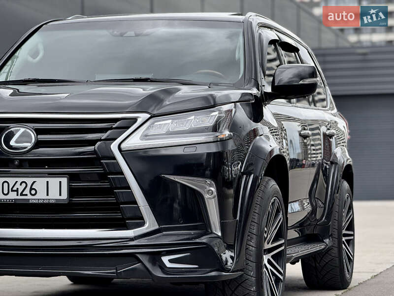Позашляховик / Кросовер Lexus LX 2016 в Києві