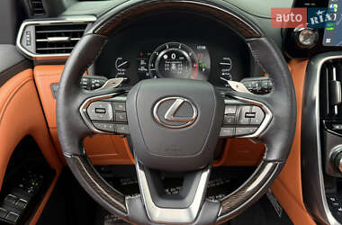 Внедорожник / Кроссовер Lexus LX 2022 в 