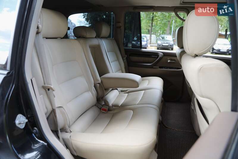 Внедорожник / Кроссовер Lexus LX 2000 в Харькове