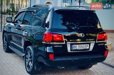 Внедорожник / Кроссовер Lexus LX 2008 в 