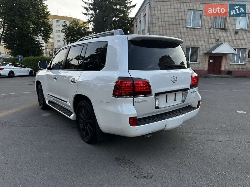 Внедорожник / Кроссовер Lexus LX 2008 в Ровно