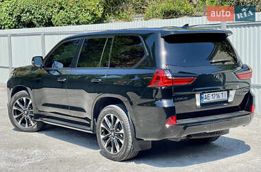 Внедорожник / Кроссовер Lexus LX 2017 в 