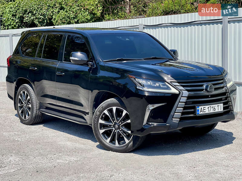 Внедорожник / Кроссовер Lexus LX 2017 в Каменском