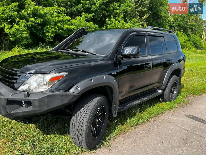 Lexus LX 2008
