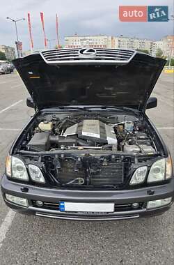 Внедорожник / Кроссовер Lexus LX 2007 в 
