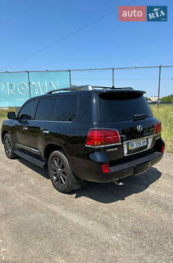 Внедорожник / Кроссовер Lexus LX 2008 в 