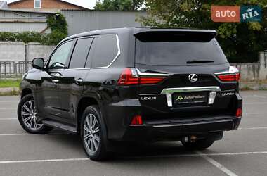 Внедорожник / Кроссовер Lexus LX 2016 в 