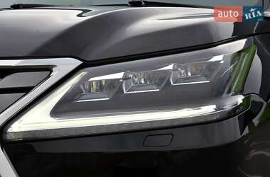 Внедорожник / Кроссовер Lexus LX 2016 в 