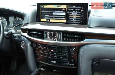 Внедорожник / Кроссовер Lexus LX 2016 в 