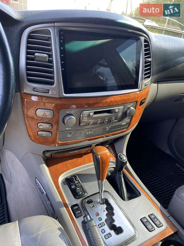 Внедорожник / Кроссовер Lexus LX 2007 в Черновцах