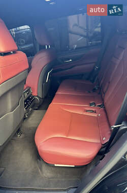 Внедорожник / Кроссовер Lexus LX 2022 в 