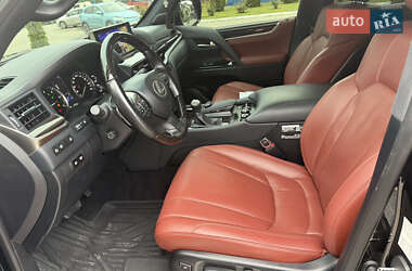 Внедорожник / Кроссовер Lexus LX 2021 в 
