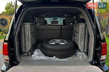 Внедорожник / Кроссовер Lexus LX 2006 в 