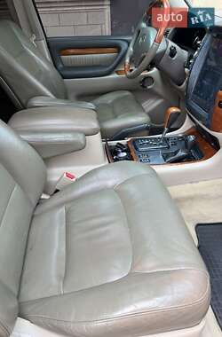 Позашляховик / Кросовер Lexus LX 2004 в Косові