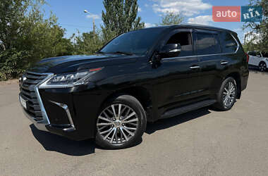 Внедорожник / Кроссовер Lexus LX 2017 в 