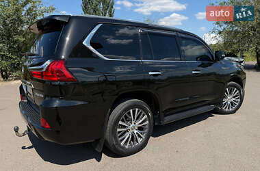 Внедорожник / Кроссовер Lexus LX 2017 в 